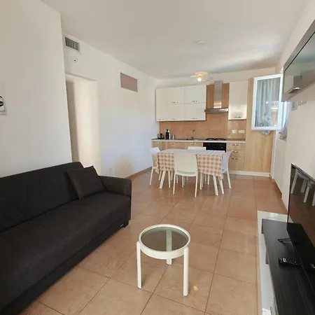 Apartamento Agnese 2 *